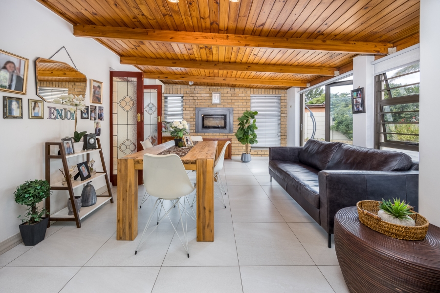 4 Bedroom Property for Sale in Soneike Western Cape